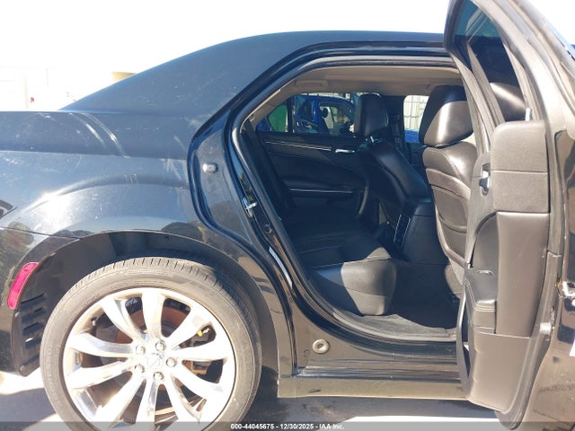 Продажа на аукционе авто 2019 Chrysler 300 Limited, vin: 2C3CCAEG8KH577491, номер лота: 44045675