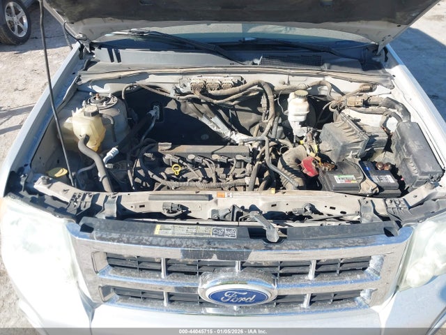 2011 FORD ESCAPE 1FMCU0D70BKA96885 Photo 9