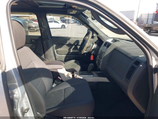 2011 FORD ESCAPE 1FMCU0D70BKA96885 Photo 4