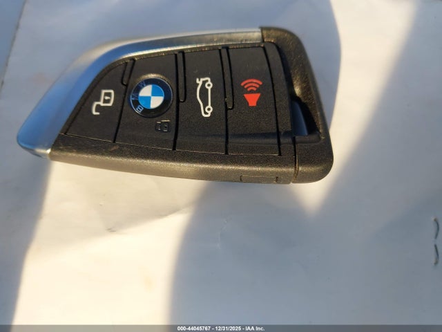 44045767 :رقم المزاد ، 3MW69FT07S8F37663 vin ، 2025 Bmw M340i Xdrive مزاد بيع