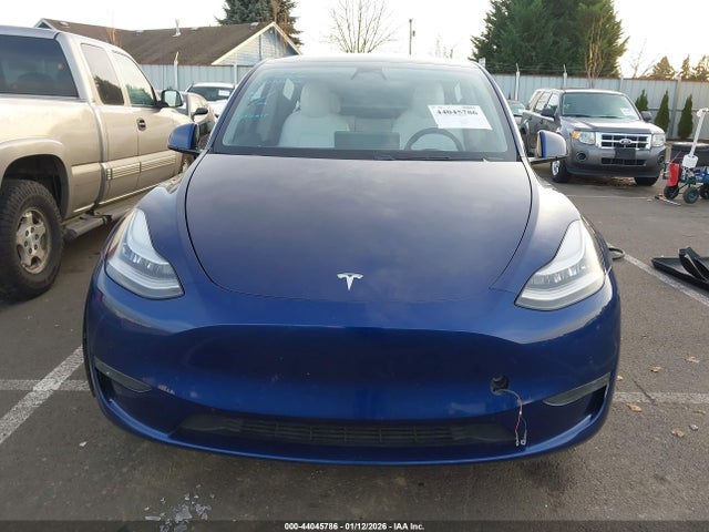 Продажа на аукционе авто 2020 Tesla Model Y Long Range Dual Motor All-wheel Drive, vin: 5YJYGDEE1LF056142, номер лота: 44045786