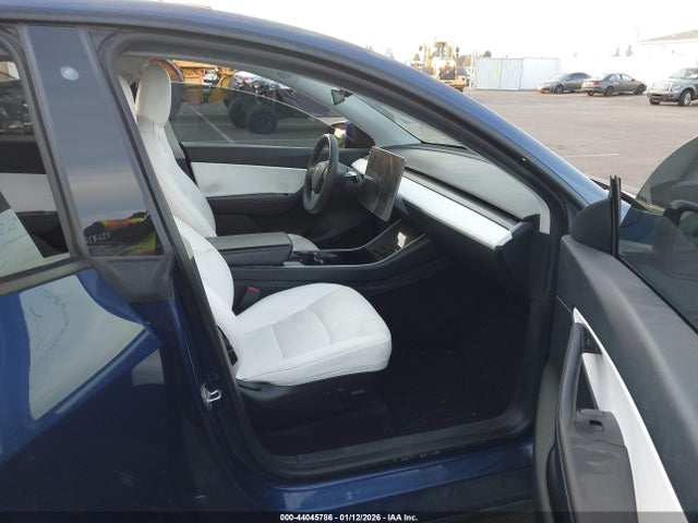 Продажа на аукционе авто 2020 Tesla Model Y Long Range Dual Motor All-wheel Drive, vin: 5YJYGDEE1LF056142, номер лота: 44045786