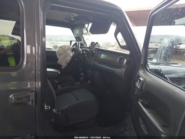1C4HJXDG1MW837035 Jeep Wrangler Unlimited Sport S 4x4