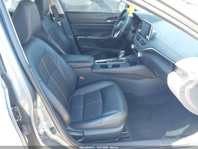 2019 NISSAN ALTIMA 1N4BL4CV7KC203893 Photo 4