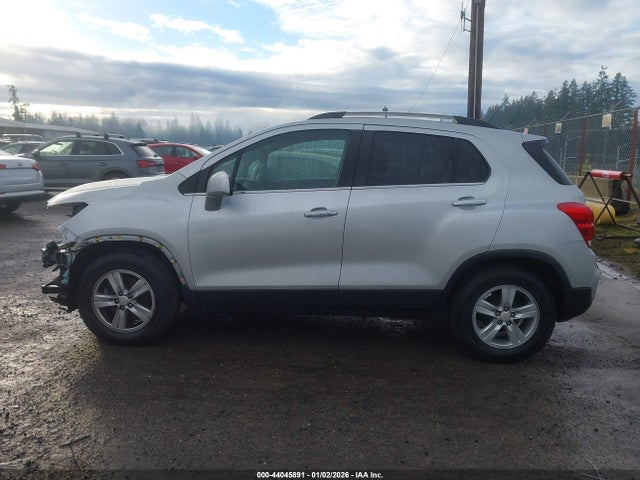 KL7CJLSB5JB650942 Chevrolet Trax Lt
