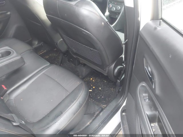 KL7CJLSB5JB650942 Chevrolet Trax Lt