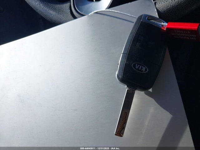 5XXGT4L38JG180296 KIA Optima Lx