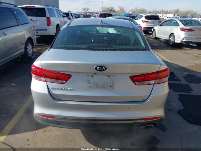 5XXGT4L38JG180296 KIA Optima Lx