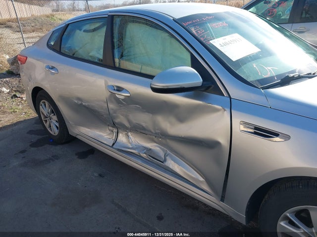 5XXGT4L38JG180296 KIA Optima Lx