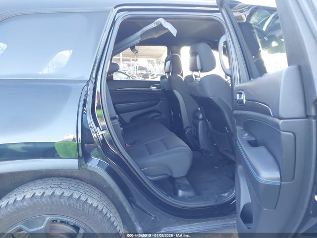 1C4RJFAG9JC477187 Jeep Grand Cherokee Upland 4x4