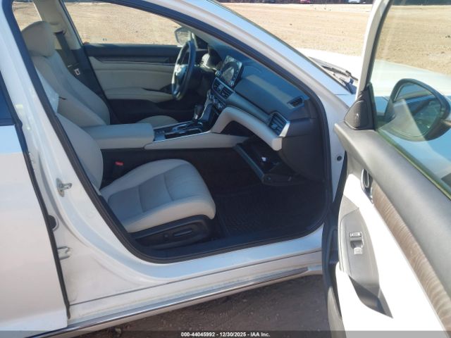 2019 HONDA ACCORD 1HGCV1F55KA132242 Photo 4