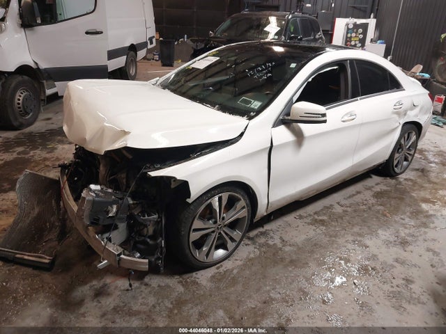2019 Mercedes-benz Cla 250 4matic მანქანა იყიდება აუქციონზე, vin: WDDSJ4GB2KN728029, აუქციონის ნომერი: 44046048