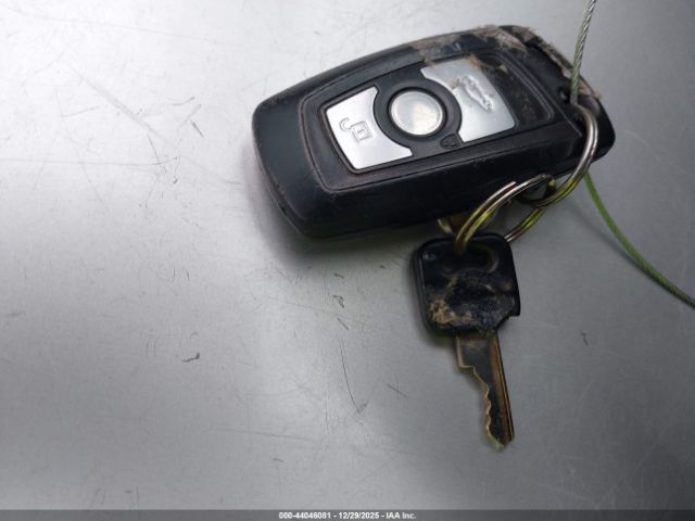 2013 BMW 320I WBA3C3C56DF981240 Photo 10