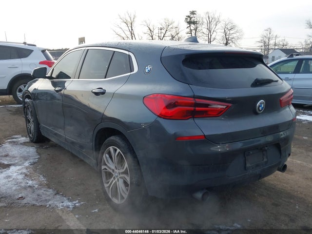 2018 BMW X2 WBXYJ3C37JEJ89745 Photo 2