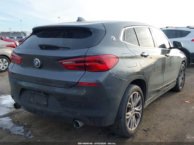 2018 BMW X2 WBXYJ3C37JEJ89745 Photo 3