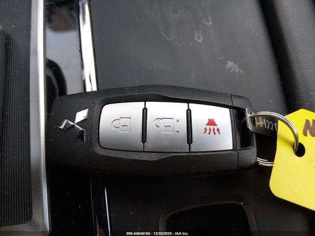 2024 MITSUBISHI OUTLANDER JA4J4UA85RZ019473 Photo 10