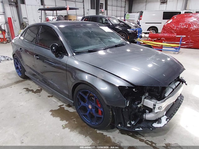 2019 AUDI RS 3 WUABWGFF0KA905933 Photo 0