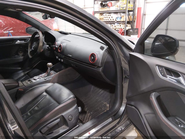 2019 AUDI RS 3 WUABWGFF0KA905933 Photo 4