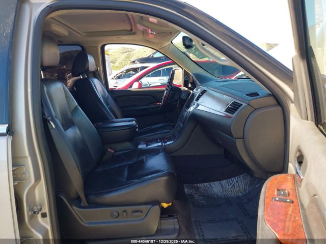2009 CADILLAC ESCALADE HYBRID 1GYFC43599R152121 Photo 4
