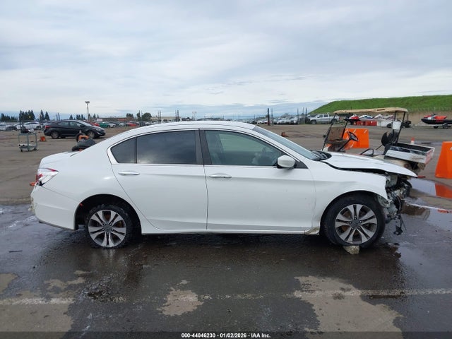 1HGCR2F39FA275144 Honda ACCORD LX