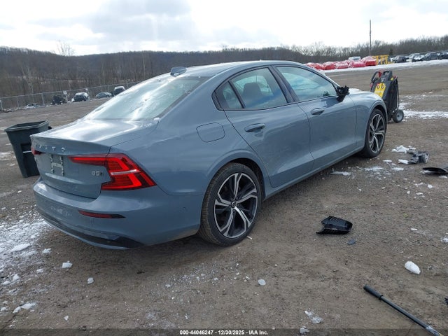 2024 VOLVO S60 7JRL12TL4RG308399 Photo 3