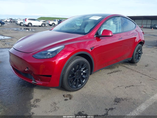 2024 TESLA MODEL Y 7SAYGDEEXRF020591 Photo 1