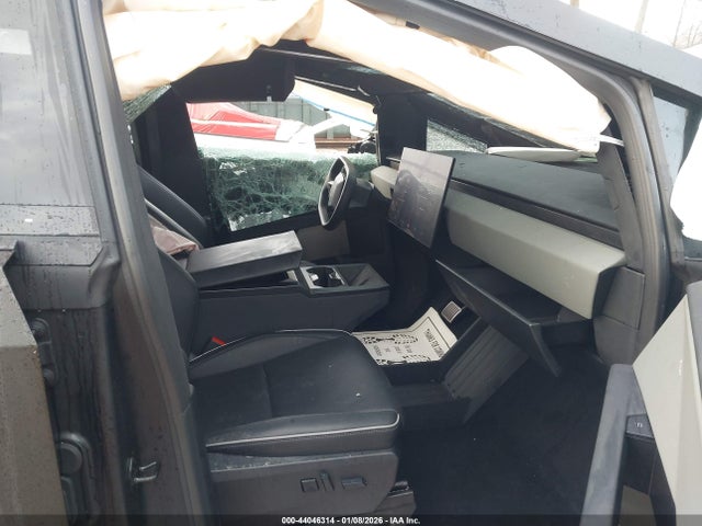 Продажа на аукционе авто 2025 Tesla Cybertruck, vin: 7G2CEHED6SA074241, номер лота: 44046314