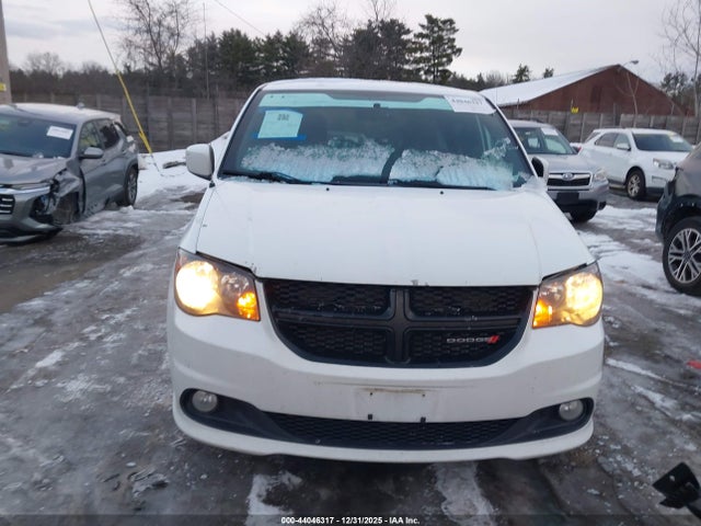 2C4RDGBG7JR245660 Dodge Grand Caravan Se Plus