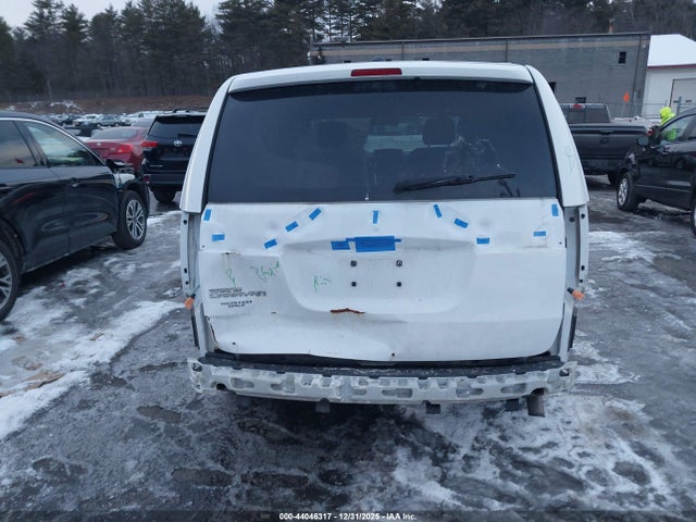 2C4RDGBG7JR245660 Dodge Grand Caravan Se Plus