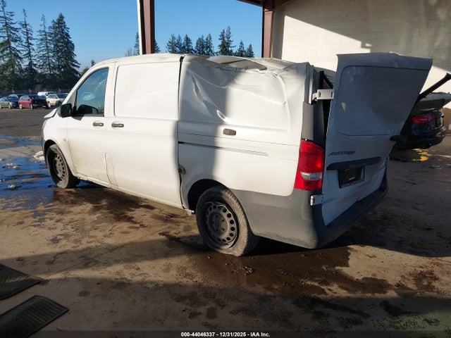 2018 MERCEDES-BENZ METRIS WD3PG2EA6J3362321 Photo 2