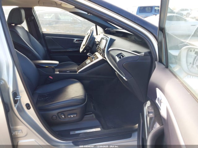 Toyota Mirai 2019 JTDBVRBDXKA006870 Image 5