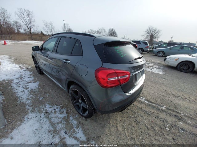2017 MERCEDES-BENZ GLA 250 WDCTG4GB4HJ296504 Photo 2
