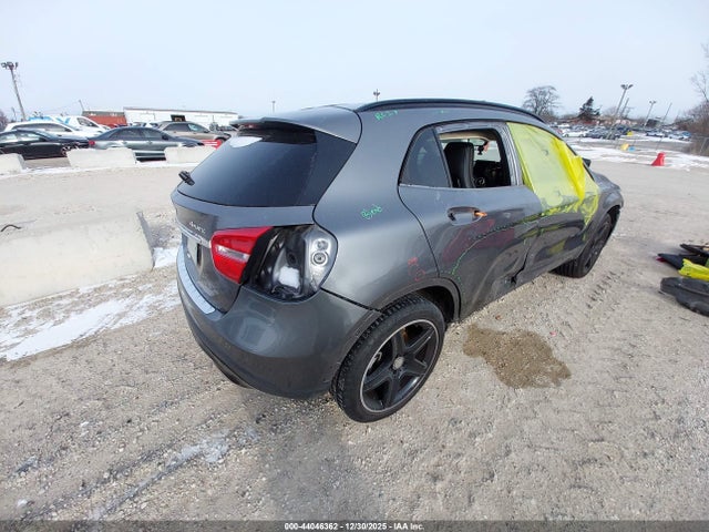 2017 MERCEDES-BENZ GLA 250 WDCTG4GB4HJ296504 Photo 3