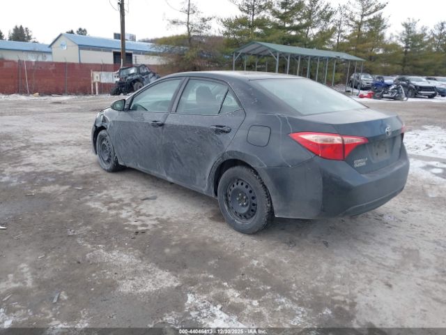 2018 TOYOTA COROLLA 2T1BURHE2JC071113 Photo 2