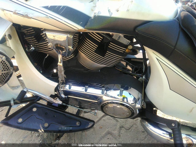 Victory Motorcycles Magnum 2016 5VPYW36N5G3055690 Image 9