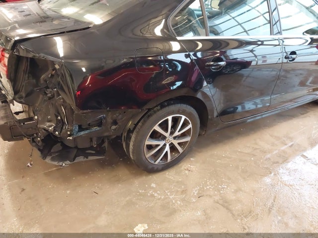 3VWB67AJXHM302392 Volkswagen Jetta 1.4t Se