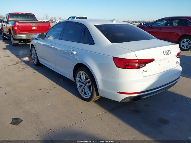 2017 AUDI A4 WAUDNAF42HN057377 Photo 2