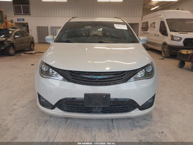 Продажа на аукционе авто 2019 Chrysler Pacifica Hybrid Limited, vin: 2C4RC1N77KR605443, номер лота: 44046545