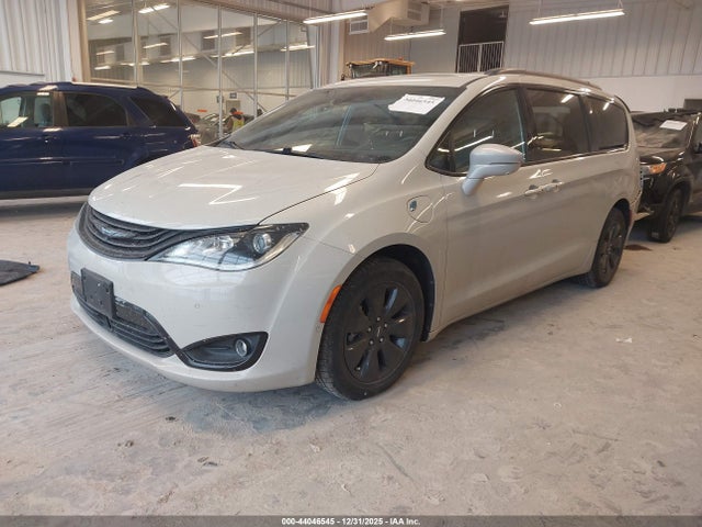 2019 CHRYSLER PACIFICA HYBRID 2C4RC1N77KR605443 Photo 1