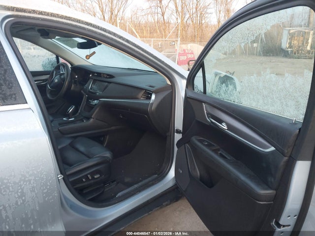 Продаж на аукціоні авто 2017 Cadillac Xt5 Luxury, vin: 1GYKNBRSXHZ317439, номер лоту: 44046547
