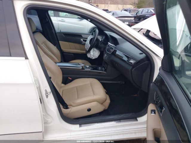 2011 MERCEDES-BENZ E 350 WDDHF8HB8BA328047 Photo 4