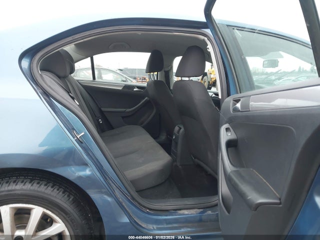 3VWD17AJ8FM223517 Volkswagen Jetta 1.8t Se