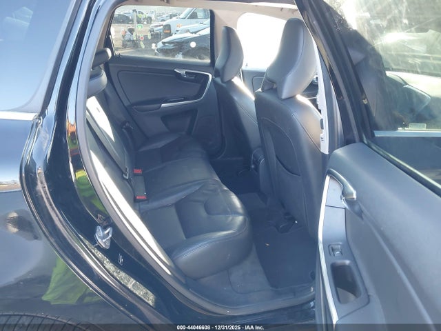 YV440MDK3F2702165 Volvo Xc60 T5 Premier