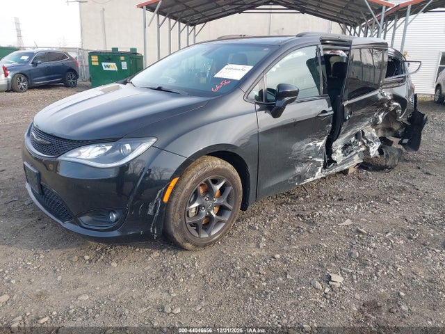 Продаж на аукціоні авто 2018 Chrysler Pacifica Touring L, vin: 2C4RC1BG0JR274319, номер лоту: 44046656
