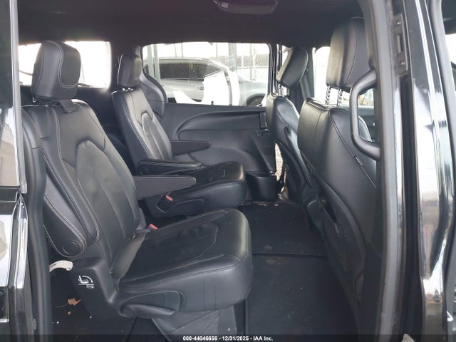 Продаж на аукціоні авто 2018 Chrysler Pacifica Touring L, vin: 2C4RC1BG0JR274319, номер лоту: 44046656