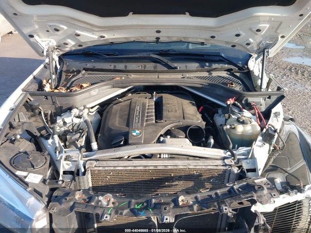 2016 BMW X5 5UXKR2C52G0R69616 Photo 9