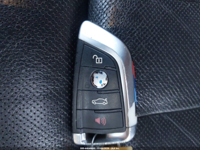 2016 BMW X5 5UXKR2C52G0R69616 Photo 10