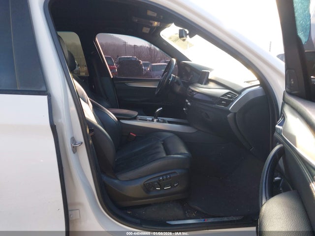 2016 BMW X5 5UXKR2C52G0R69616 Photo 4