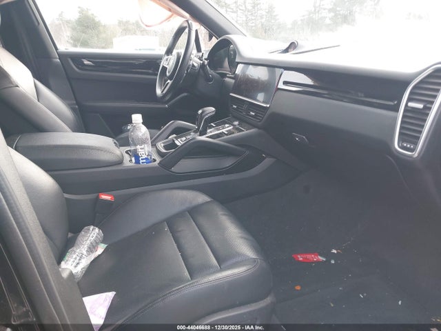 2021 PORSCHE CAYENNE WP1AA2AY3MDA01707 Photo 4