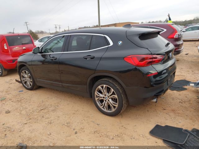 2018 BMW X2 WBXYJ5C30JEF76880 Photo 2